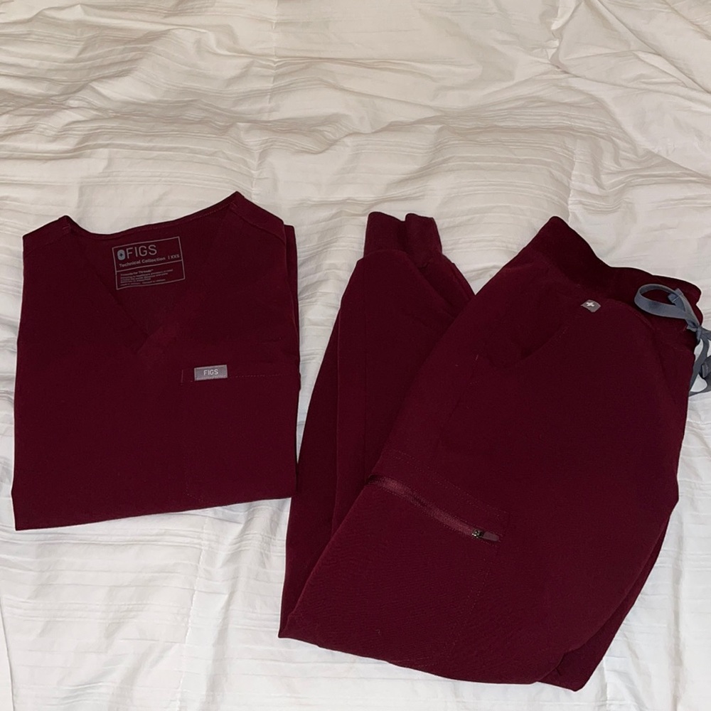 FIGS Scrub Top and Pants Set Burgundy